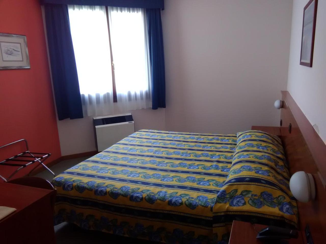 Hotel Naonis Cordenons Dış mekan fotoğraf