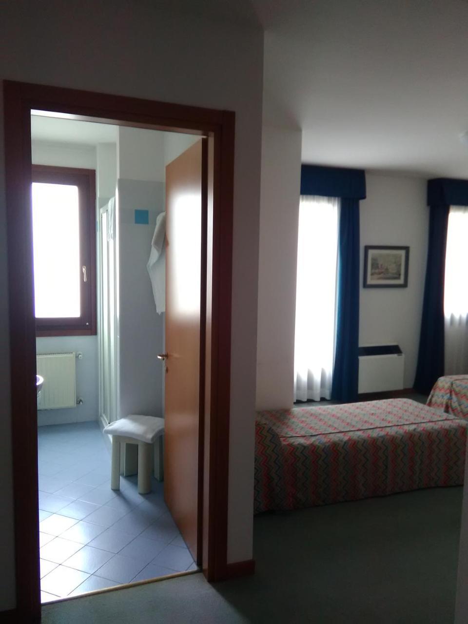 Hotel Naonis Cordenons Dış mekan fotoğraf